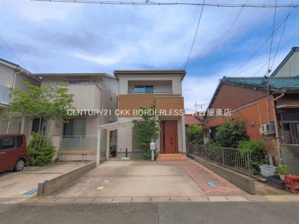 春日井市南花長町の中古一戸建て