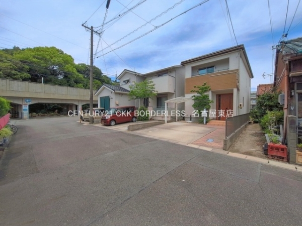 春日井市南花長町の中古一戸建て