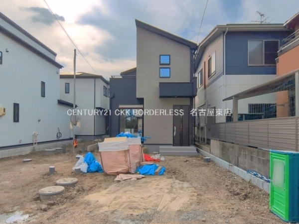 北名古屋市高田寺東の川の新築一戸建