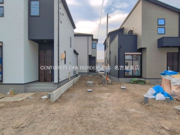 北名古屋市高田寺東の川の新築一戸建