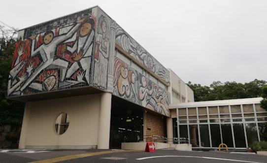 瀬戸市滝之湯町2期1号棟(瀬戸市立図書館)