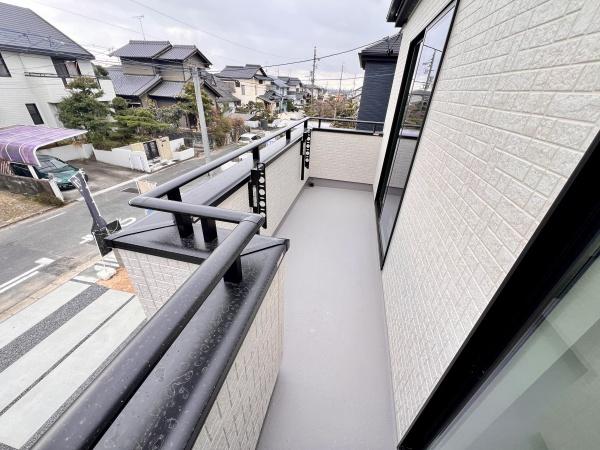春日井市岩成台　2棟2号棟