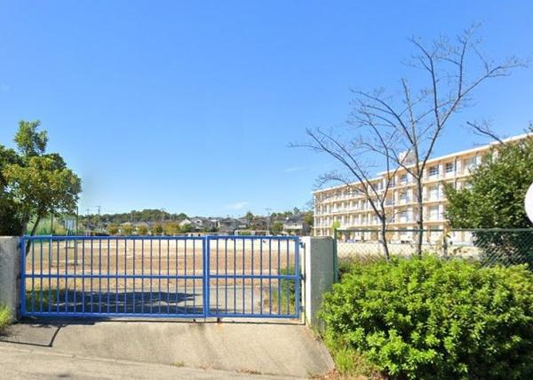 春日井市押沢台1期2号棟(春日井市立押沢台小学校)