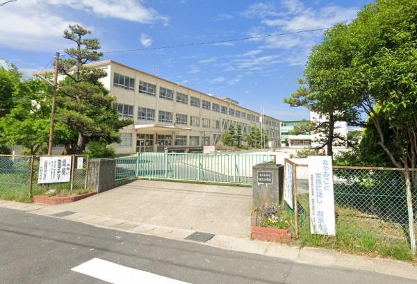 春日井市花長町1期1号棟(春日井市立味美小学校)