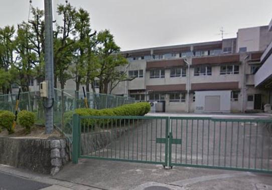 名東区平和が丘1期2号棟(名古屋市立平和が丘小学校)