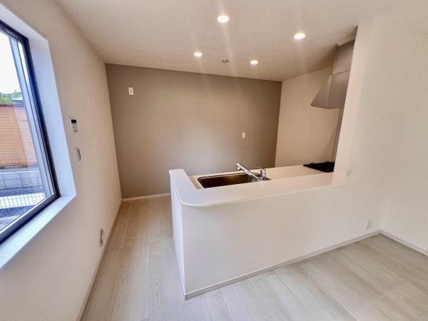 春日井市中央台六丁目1号棟