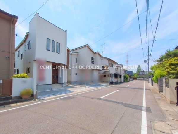 小牧市藤島２丁目の新築一戸建