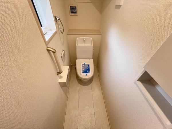 小牧市藤島2丁目1号棟