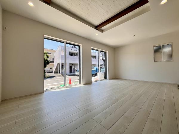 江南市高屋町御日塚(116)1号棟