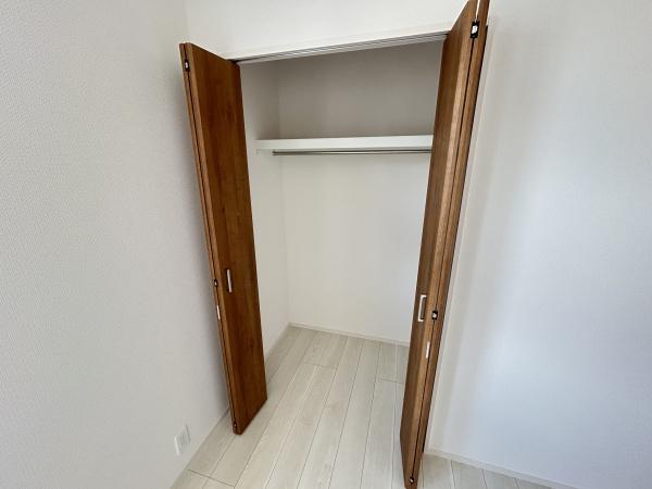 瀬戸市八幡台3丁目2号棟