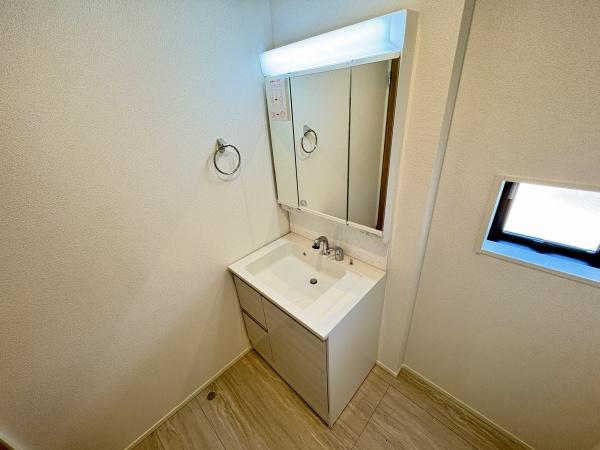 北名古屋市六ツ師7期8棟7号棟