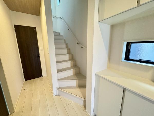 北名古屋市六ツ師7期8棟6号棟