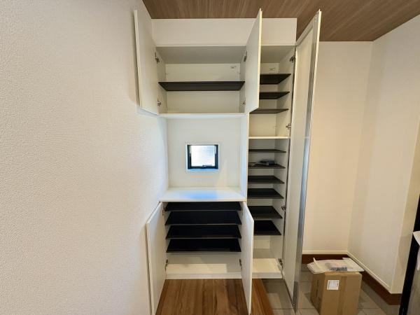 北名古屋市六ツ師7期8棟5号棟