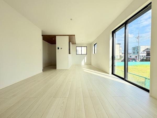 北名古屋市六ツ師7期8棟4号棟