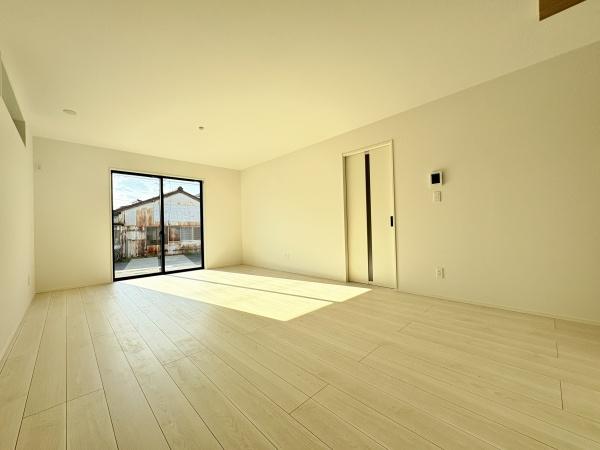 北名古屋市六ツ師7期8棟2号棟