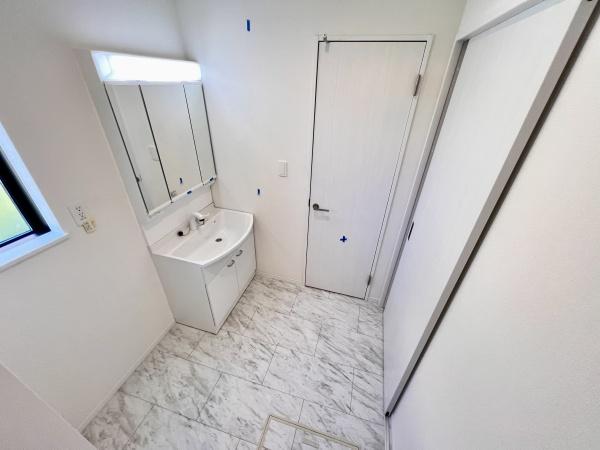 扶桑町高雄7期A号棟(洗面台・洗面所)