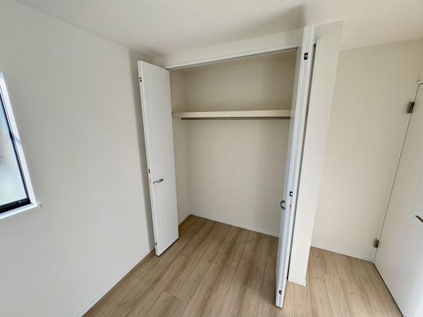 北名古屋市熊之庄山の前A号棟(収納)