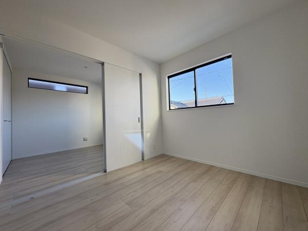 北名古屋市熊之庄山の前A号棟(洋室)