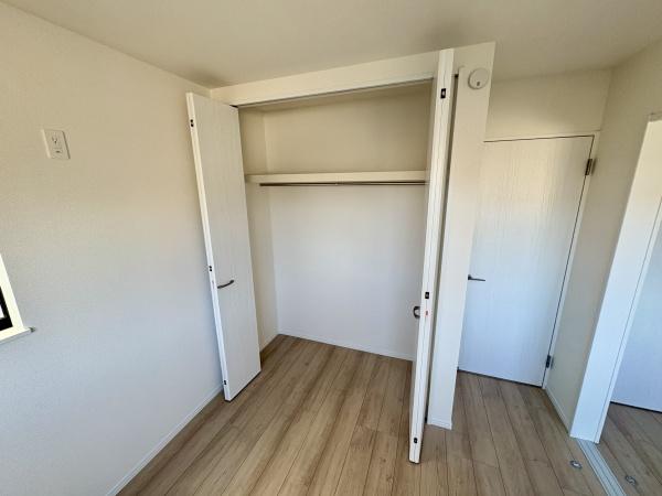 北名古屋市熊之庄山の前A号棟(収納)