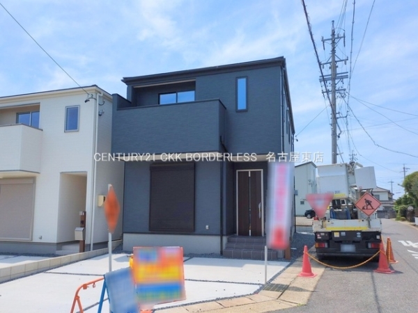 春日井市西高山町３丁目の新築一戸建