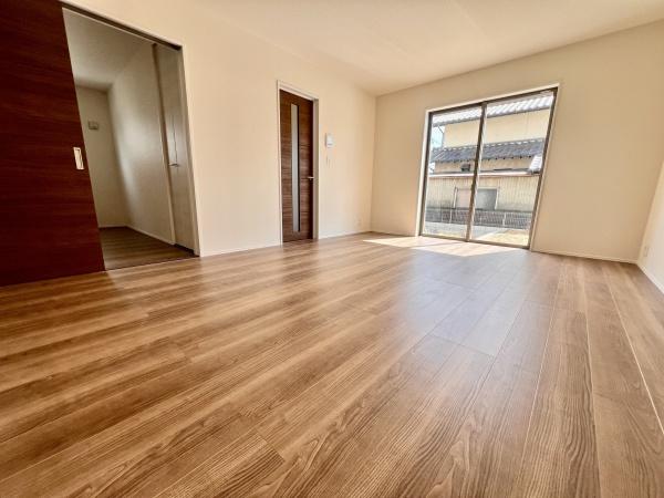 春日井市上田楽町内浦1号棟