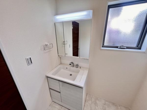 春日井市上田楽町内浦1号棟