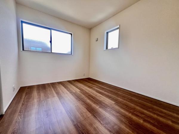 春日井市上田楽町内浦1号棟