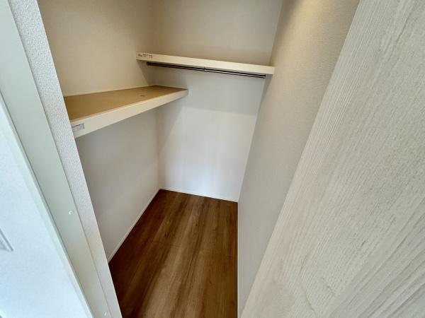 瀬戸市坂上町2棟1号棟