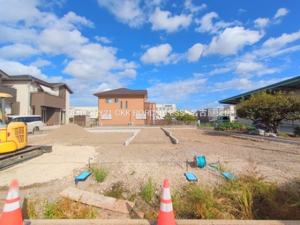 北名古屋市熊之庄第十三2号棟