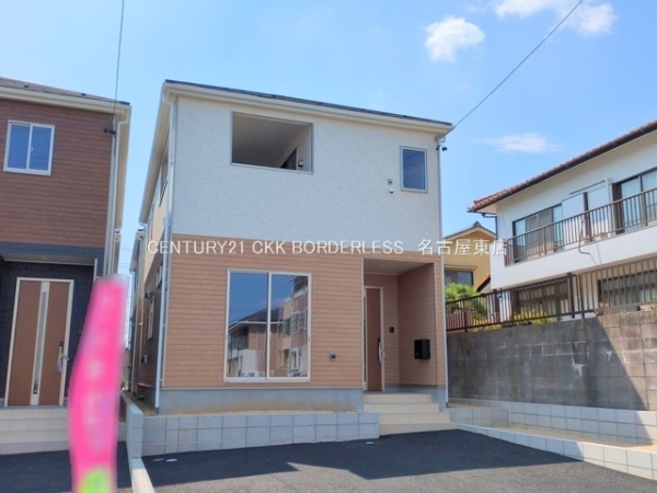 春日井市西高山町３丁目の新築一戸建