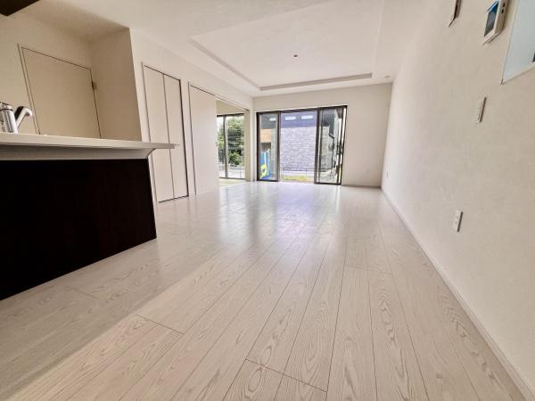 小牧市下末1期3号棟(リビング)