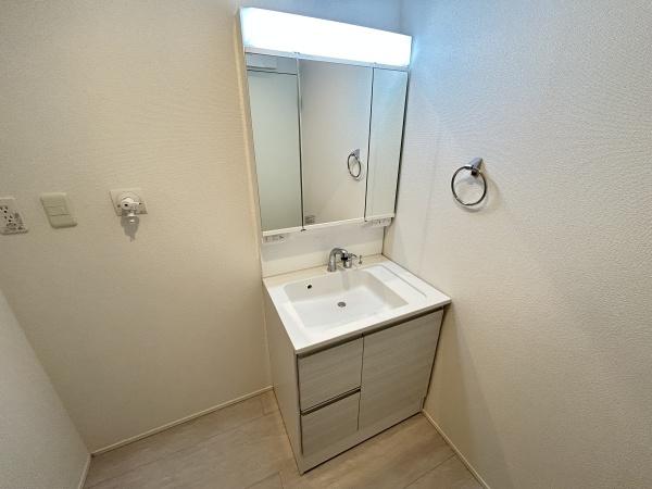 瀬戸市高根町2期4棟2号棟