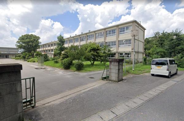 春日井市下津町2期2号棟(春日井市立中部中学校)