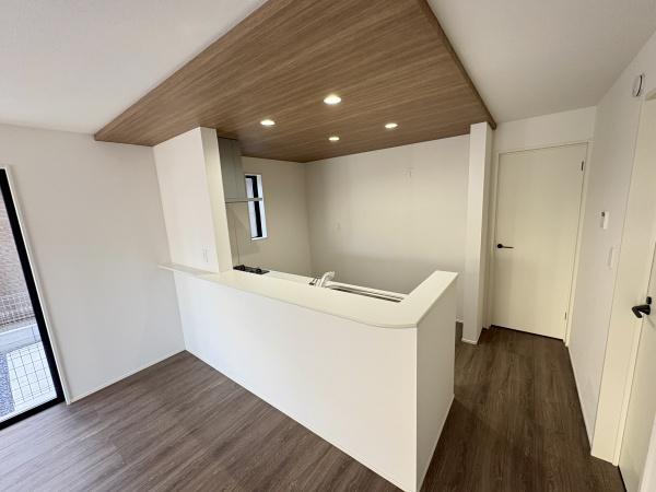北名古屋市六ツ師8期4棟4号棟