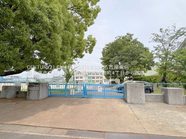 春日井市旭町４丁目の新築一戸建(春日井市立勝川小学校)