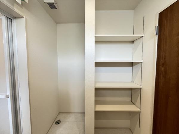 豊田市三軒町2丁目1号棟