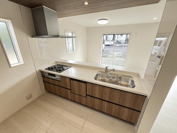 豊田市三軒町2丁目1号棟