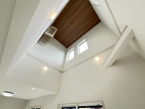 豊田市三軒町2丁目1号棟