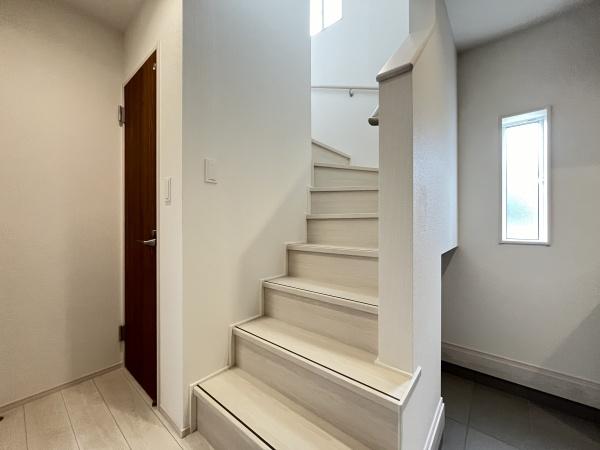 豊田市三軒町2丁目1号棟