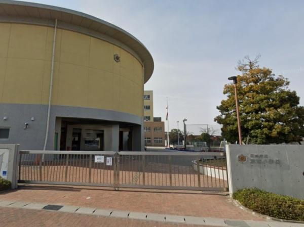 日進市赤池町箕ノ手A号棟(日進市立赤池小学校)