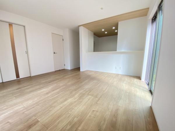 瑞穂区亀城町　【GRAFARE】　新築分譲住宅　全1棟