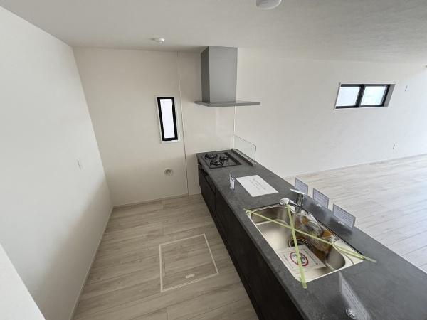 緑区浦里3期　新築分譲住宅　全3棟　2号棟
