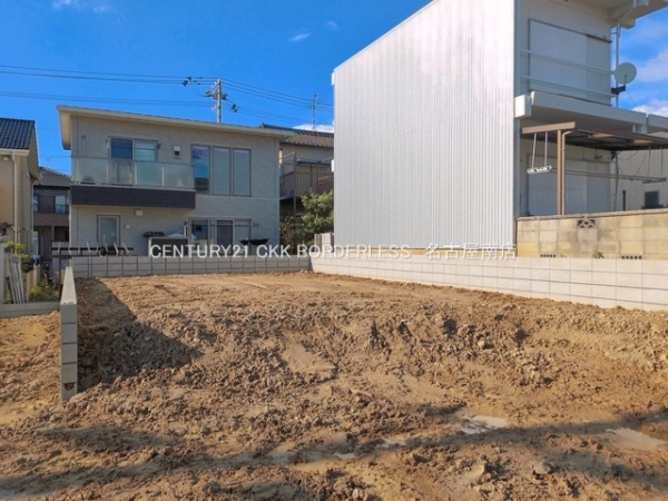 東海市荒尾町奥曽山の新築一戸建