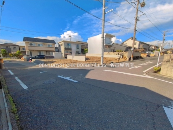東海市荒尾町奥曽山の新築一戸建