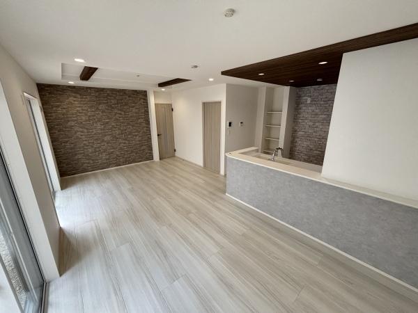 名古屋市緑区藤塚1丁目1号棟