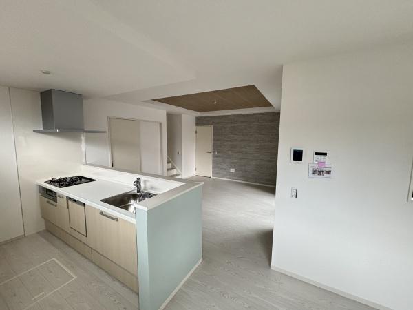 【1号棟】緑区鳥澄2期　新築分譲住宅　全2棟