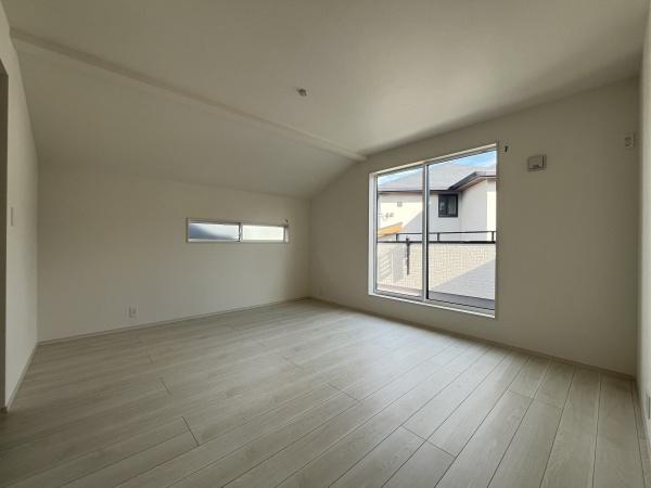 愛知郡東郷町白鳥3丁目1号棟(洋室)