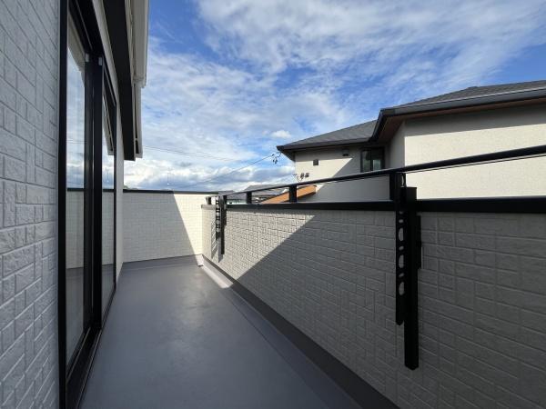 愛知郡東郷町白鳥3丁目1号棟(バルコニー)