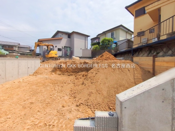 愛知郡東郷町白鳥3丁目1号棟