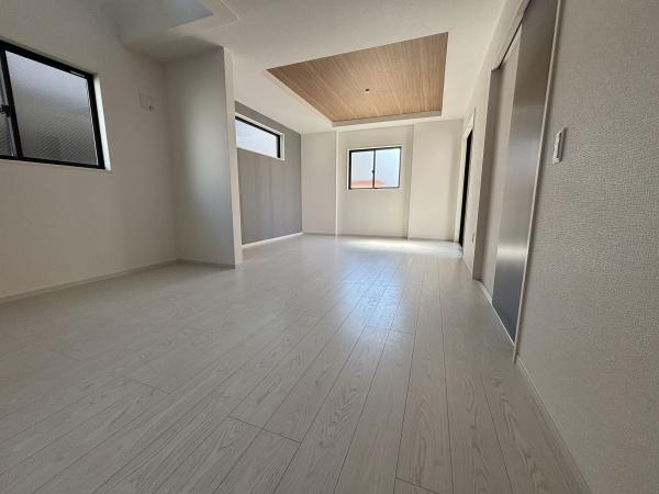 豊明市新田町1期2号棟　新築分譲住宅　全2棟